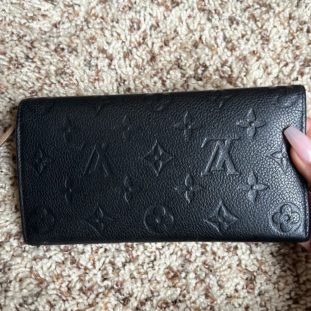 louis vuitton wallet - Picture 3 of 9